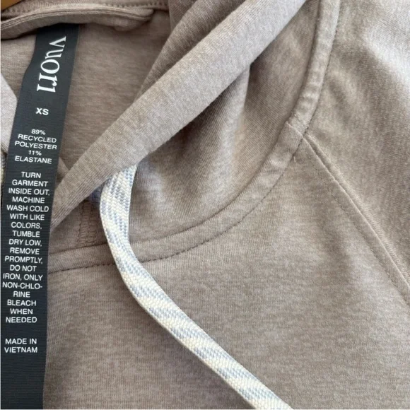 Vuori Halo Oversized Hoodie Oyster Heather
Size XSmall - Picture 2 of 7